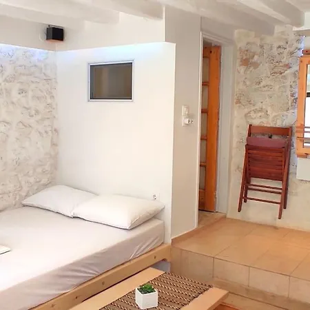 The Tiny White House - Tiny Studio In Town Center Sitia  Exterior photo