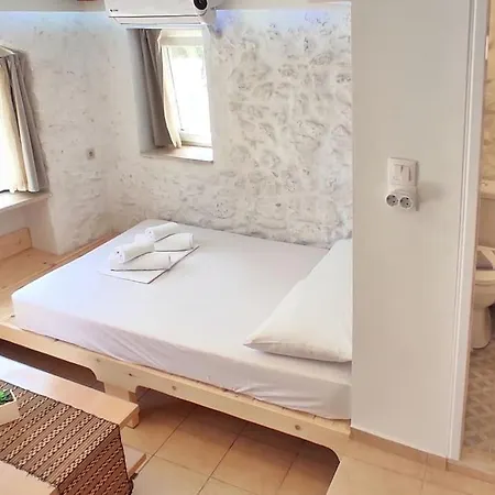 The Tiny White House - Tiny Studio In Town Center Sitia  Exterior photo