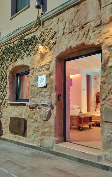 The Tiny White House - Tiny In Town Center Sitia (Crete)